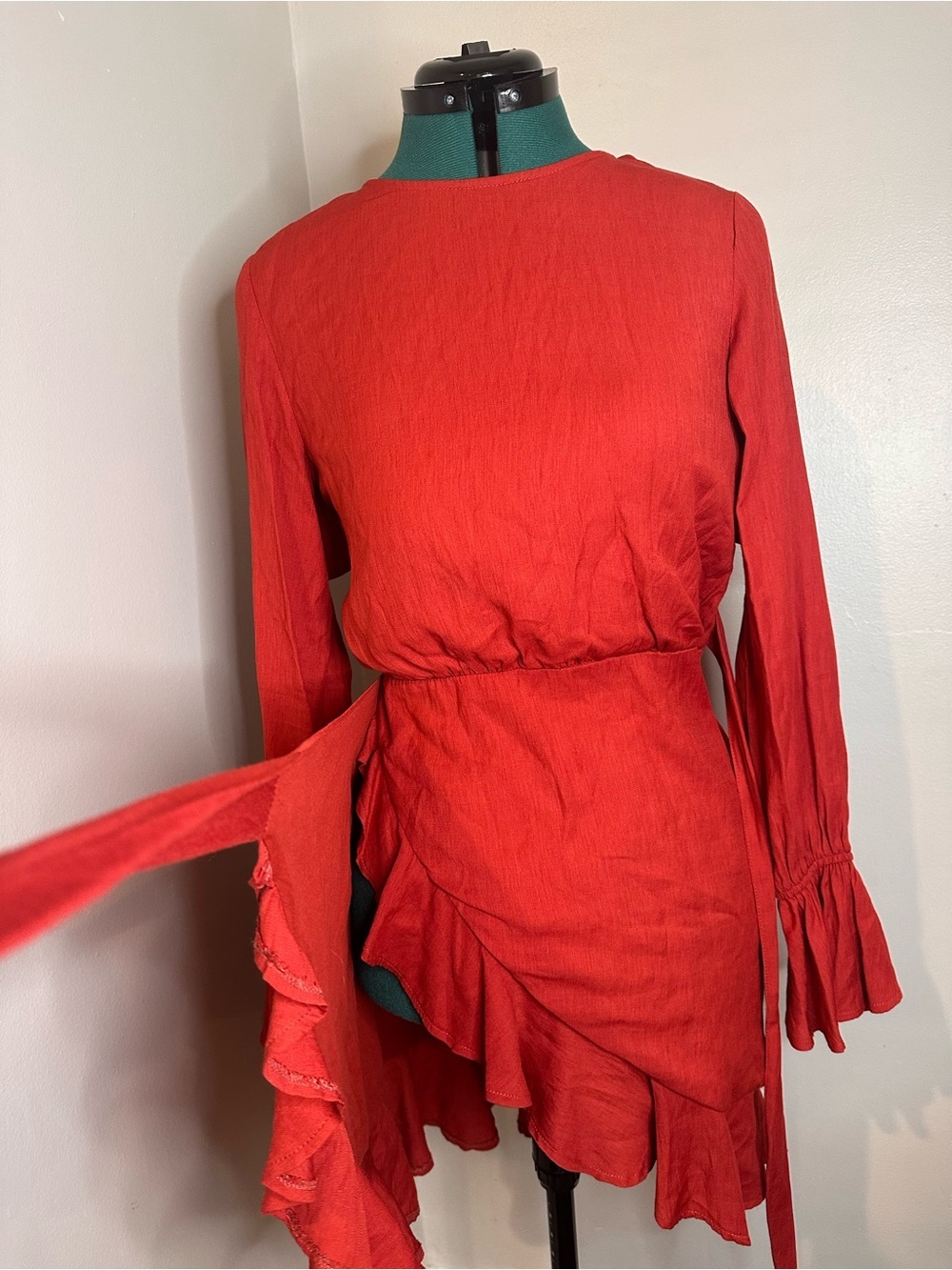 Open back Ruffled Mini Dress small deep rust color - Picture 10 of 14